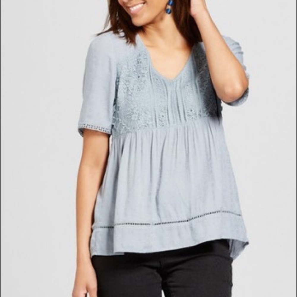 Knox Rose Blue Lace Top